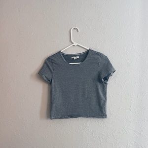 American Eagle Cropped Checker T-Shirt
